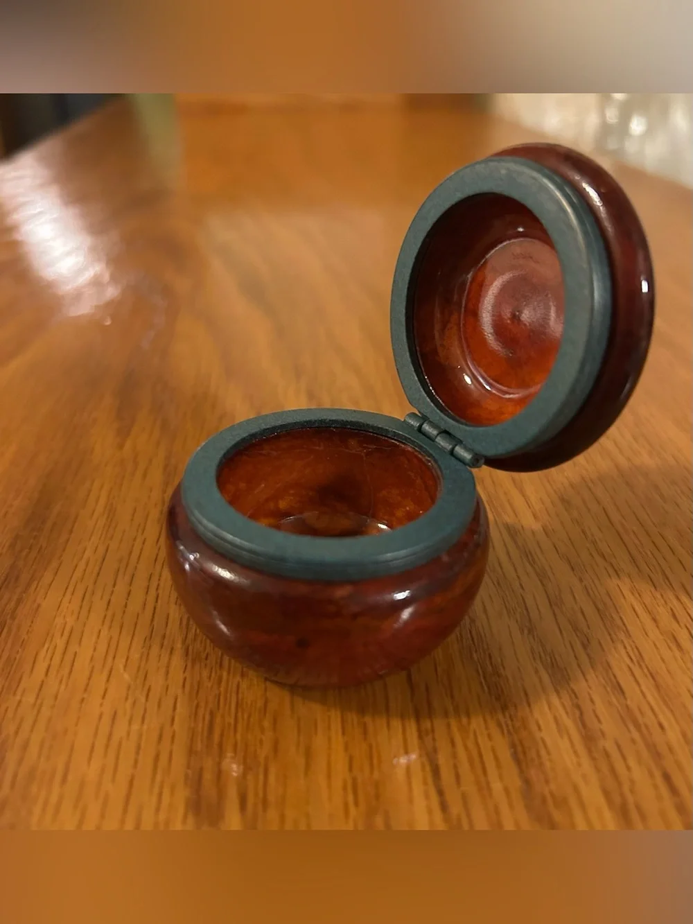 Vintage Italian red alabaster trinket box 2” diameter x 1 1/2” height